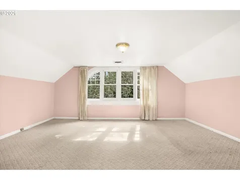 1911 SE 42nd Avenue Portland OR 97215