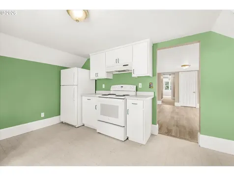 1911 SE 42nd Avenue Portland OR 97215