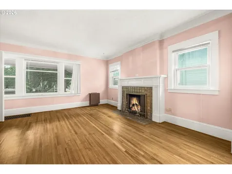 1911 SE 42nd Avenue Portland OR 97215