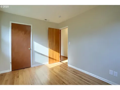 7310 NE Prescott Street Portland OR 97218