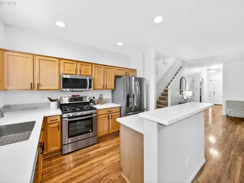 3572 SE Pinewood Avenue Hillsboro OR 97123