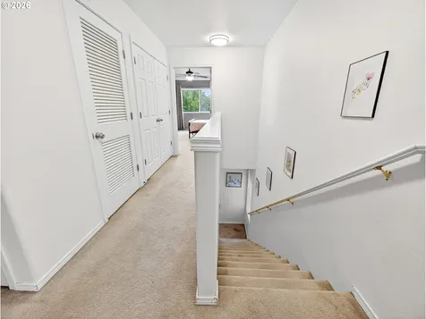 3572 SE Pinewood Avenue Hillsboro OR 97123