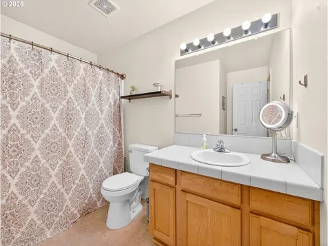 3572 SE Pinewood Avenue Hillsboro OR 97123