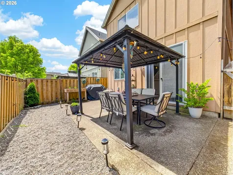 3572 SE Pinewood Avenue Hillsboro OR 97123