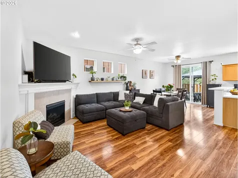 3572 SE Pinewood Avenue Hillsboro OR 97123