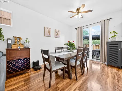 3572 SE Pinewood Avenue Hillsboro OR 97123