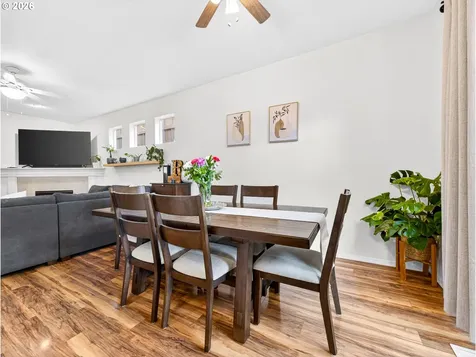 3572 SE Pinewood Avenue Hillsboro OR 97123