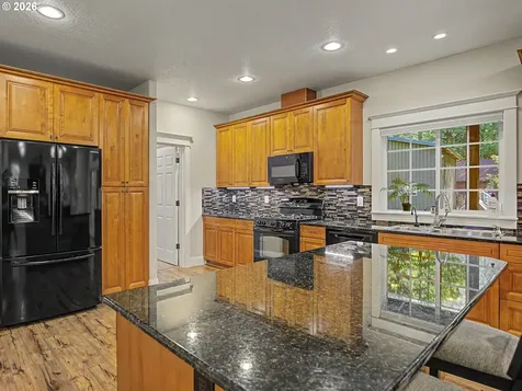 64100 E Relton Lane Brightwood OR 97011