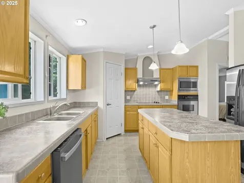 24730 SE Brevi Lane Eagle Creek OR 97022