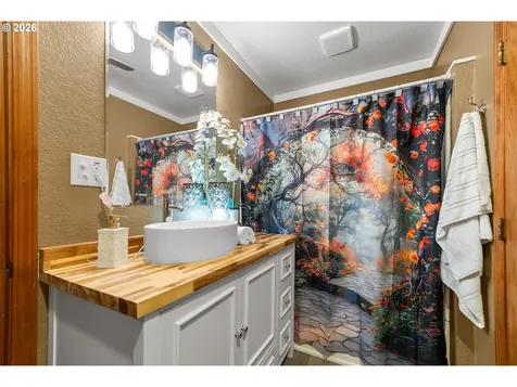 796 W Pilger Street Roseburg OR 97471