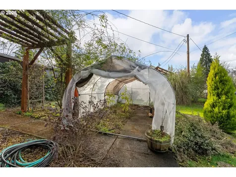 796 W Pilger Street Roseburg OR 97471