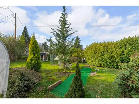 796 W Pilger Street Roseburg OR 97471
