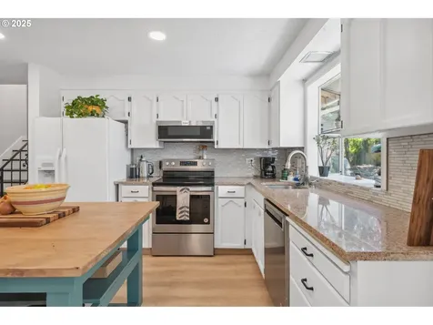 14990 SW Carolwood Drive Beaverton OR 97007