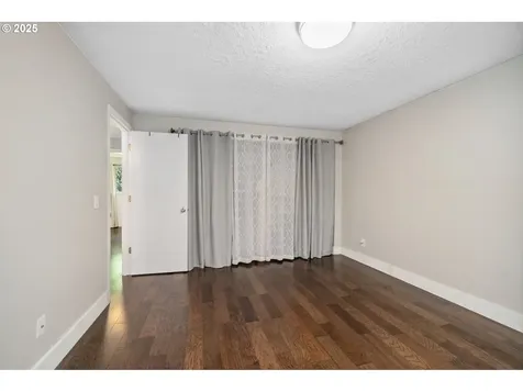 14990 SW Carolwood Drive Beaverton OR 97007