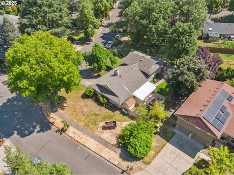 14990 SW Carolwood Drive Beaverton OR 97007