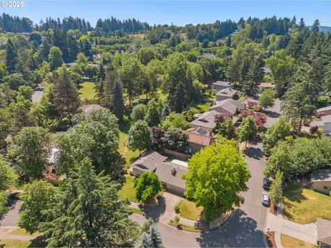 14990 SW Carolwood Drive Beaverton OR 97007
