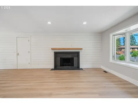 14990 SW Carolwood Drive Beaverton OR 97007