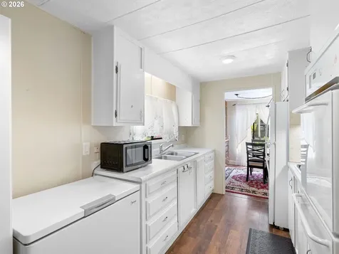 11450 SW Royal Villa Drive Portland OR 97224