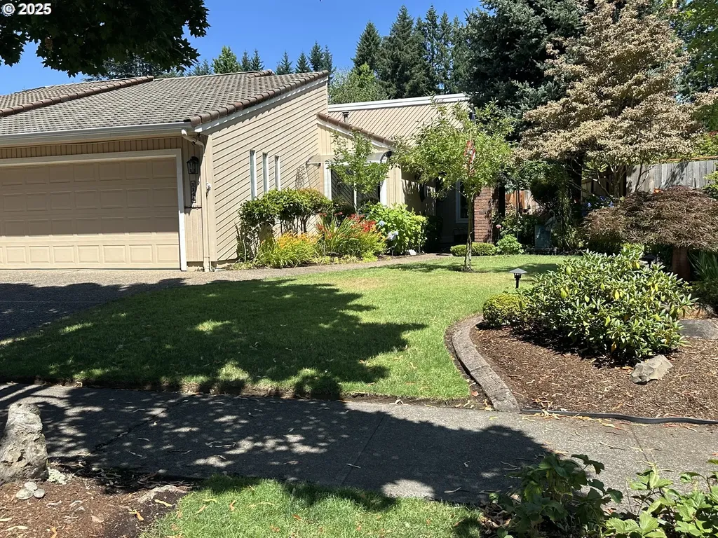 1144 Cayuse Circle SE Salem OR 97306