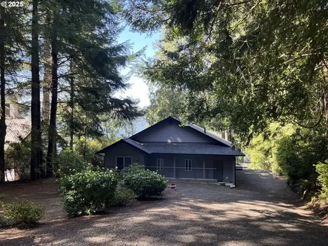 88988 Dahlin Road Florence OR 97439