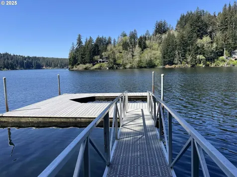88988 Dahlin Road Florence OR 97439