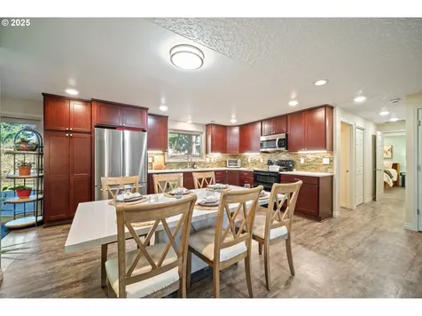 4303 NE 138th Avenue Vancouver WA 98682