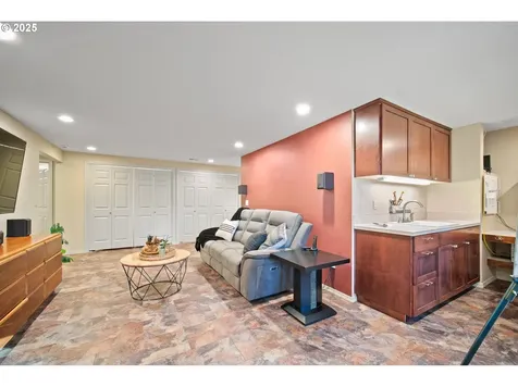 4303 NE 138th Avenue Vancouver WA 98682