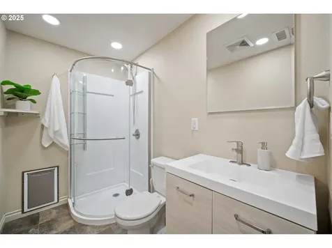 4303 NE 138th Avenue Vancouver WA 98682