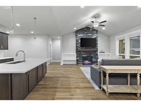 1671 NE Joy Lane Estacada OR 97023