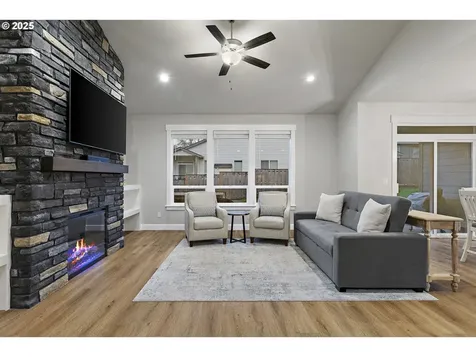 1671 NE Joy Lane Estacada OR 97023