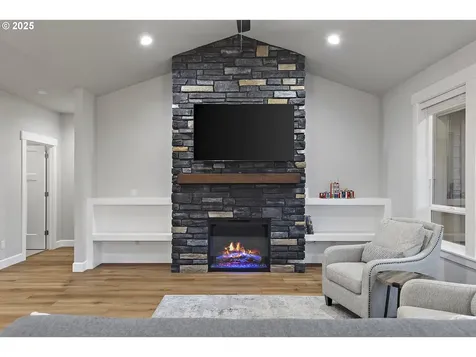 1671 NE Joy Lane Estacada OR 97023
