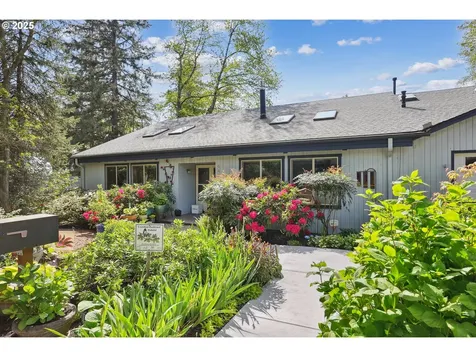 4401 SW 40th Avenue Portland OR 97221