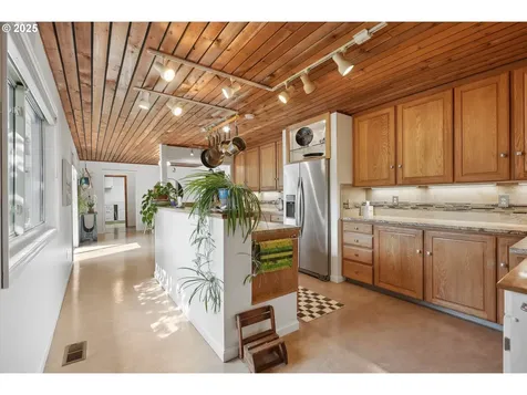 4401 SW 40th Avenue Portland OR 97221