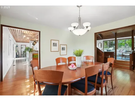 4401 SW 40th Avenue Portland OR 97221