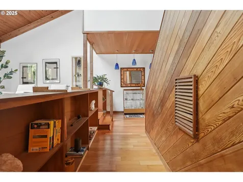 4401 SW 40th Avenue Portland OR 97221