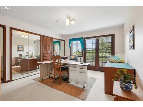 4401 SW 40th Avenue Portland OR 97221