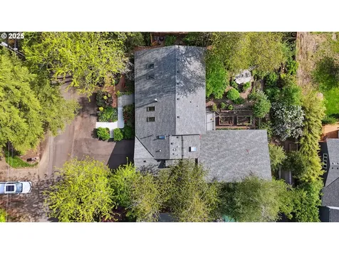 4401 SW 40th Avenue Portland OR 97221