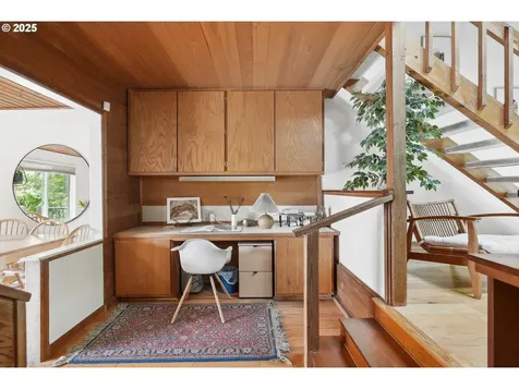 4401 SW 40th Avenue Portland OR 97221