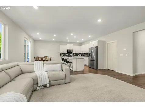 2066 SE Teal Avenue Gresham OR 97080