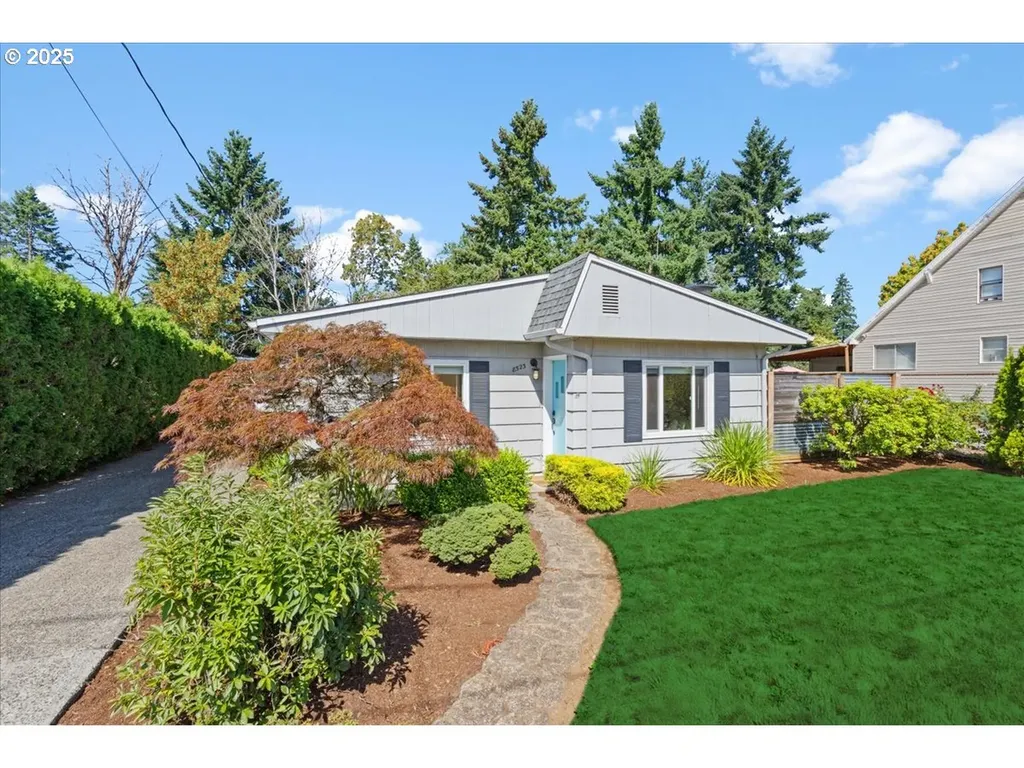 8523 SE 65th Avenue Portland OR 97206