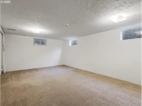8523 SE 65th Avenue Portland OR 97206