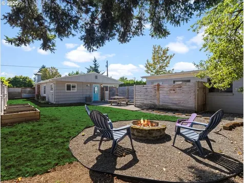 8523 SE 65th Avenue Portland OR 97206
