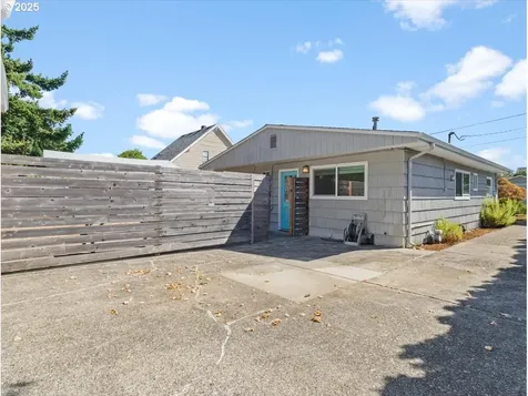 8523 SE 65th Avenue Portland OR 97206