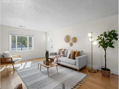 8523 SE 65th Avenue Portland OR 97206