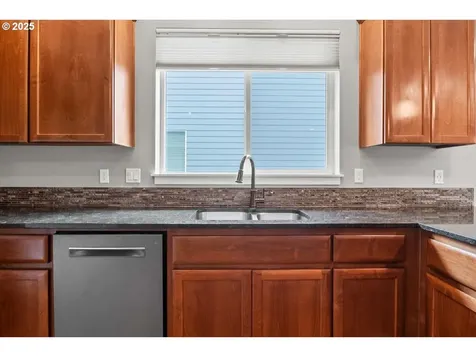 6068 NE Tuscan Loop Albany OR 97321