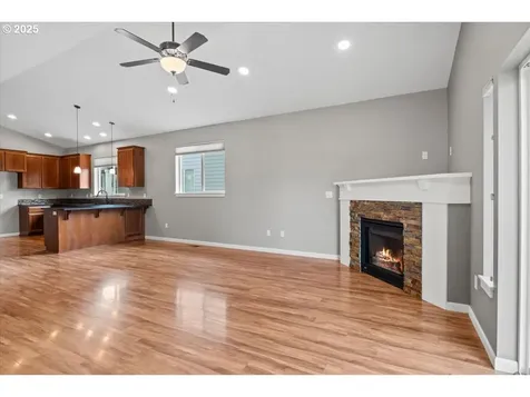 6068 NE Tuscan Loop Albany OR 97321