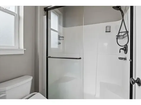6068 NE Tuscan Loop Albany OR 97321