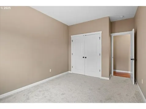 6068 NE Tuscan Loop Albany OR 97321