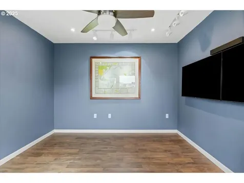 6068 NE Tuscan Loop Albany OR 97321