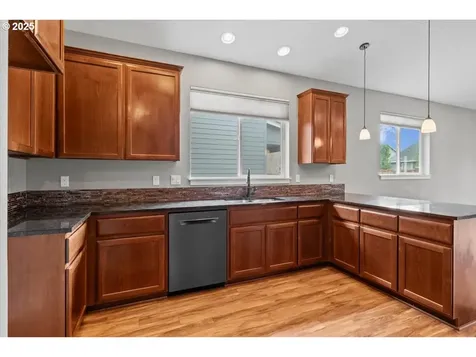 6068 NE Tuscan Loop Albany OR 97321